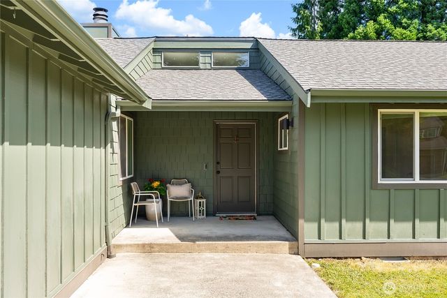 1422 Greenville Drive, Bellingham, WA 98226