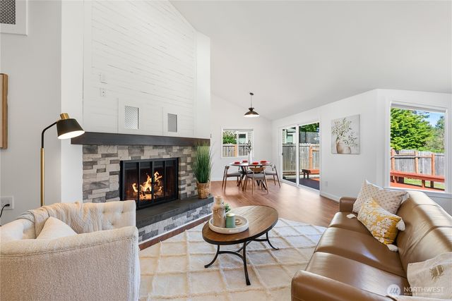 1422 Greenville Drive, Bellingham, WA 98226