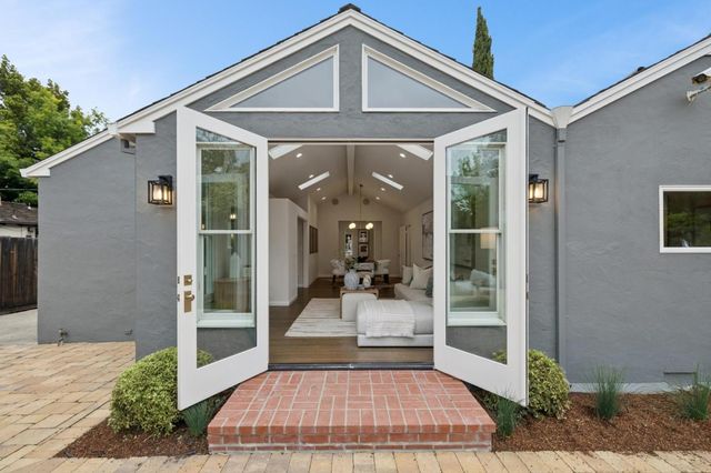 2302 Webster Street, Palo Alto, CA 94301