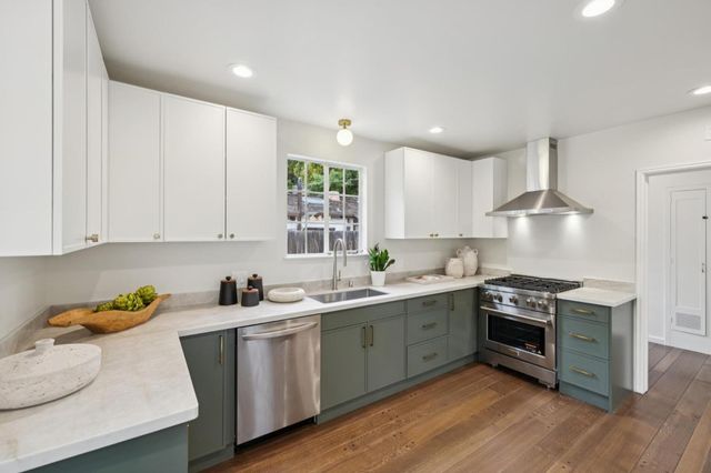 2302 Webster Street, Palo Alto, CA 94301