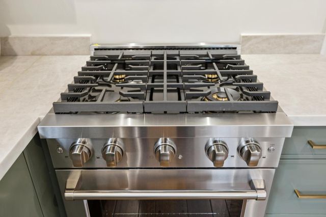 2302 Webster Street, Palo Alto, CA 94301