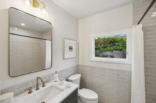 2302 Webster Street, Palo Alto, CA 94301