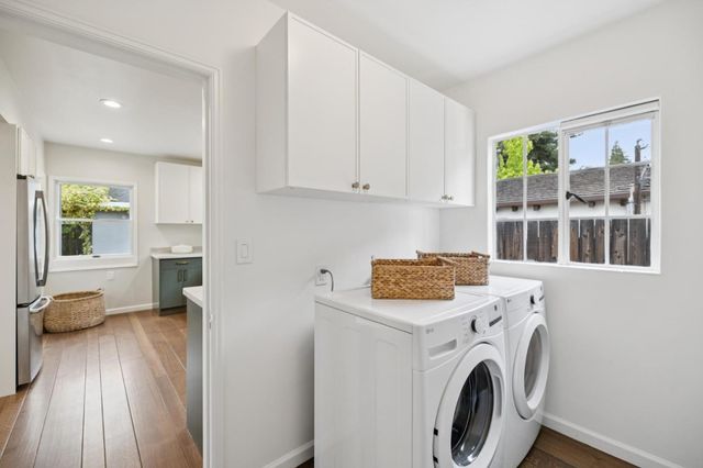 2302 Webster Street, Palo Alto, CA 94301