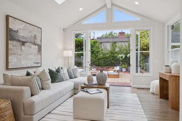 2302 Webster Street, Palo Alto, CA 94301