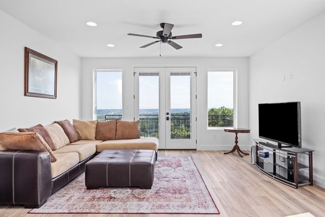 248 Heights Trail, Kerrville, TX 78028