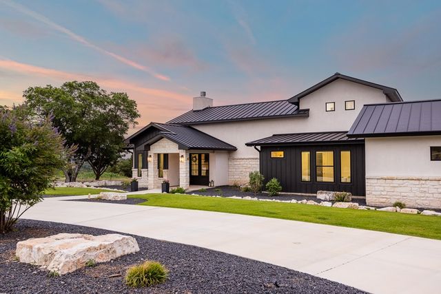248 Heights Trail, Kerrville, TX 78028