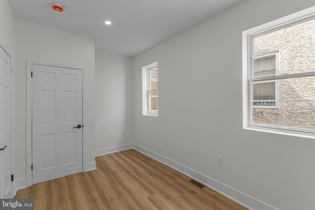 523 S 55TH ST, Philadelphia, PA 19143