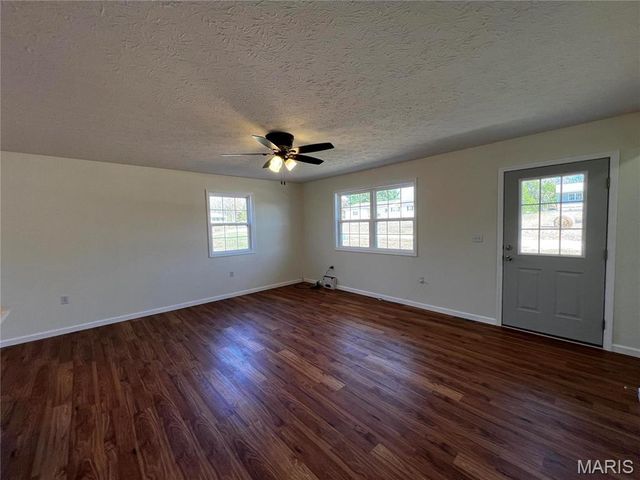 26899 Stephanie Lane, Laquey, MO 65534