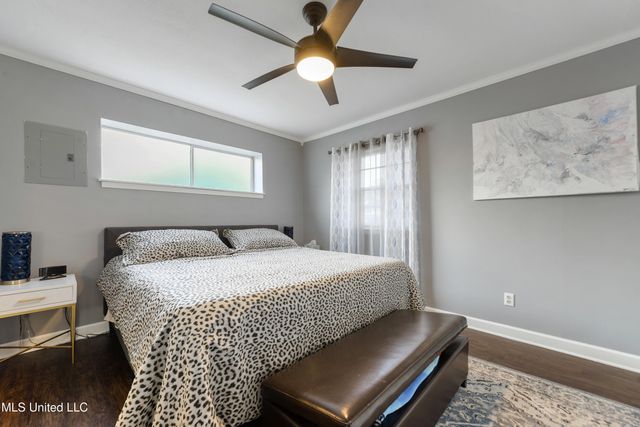 2510 Parkwood Place, Ocean Springs, MS 39564