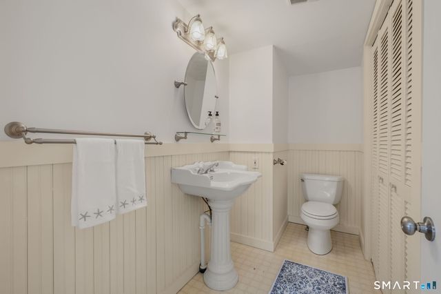 23 Central Avenue, East Lyme, CT 06357