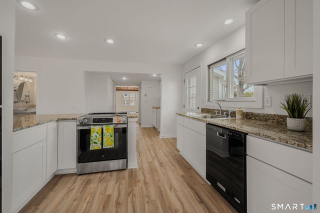 23 Central Avenue, East Lyme, CT 06357