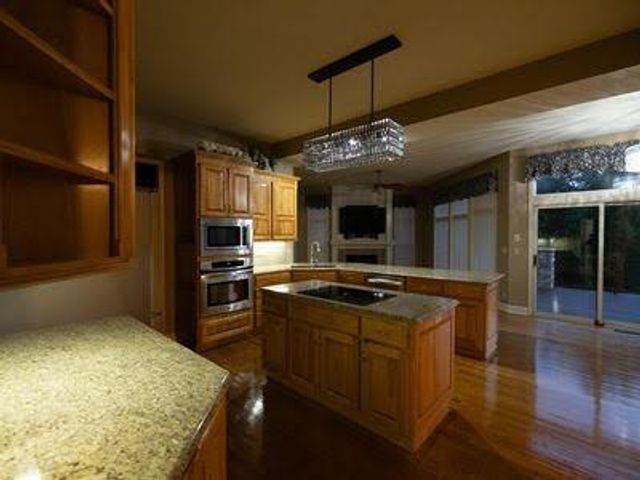 2315 Smokey Hill Drive, Lee's Summit, MO 64086