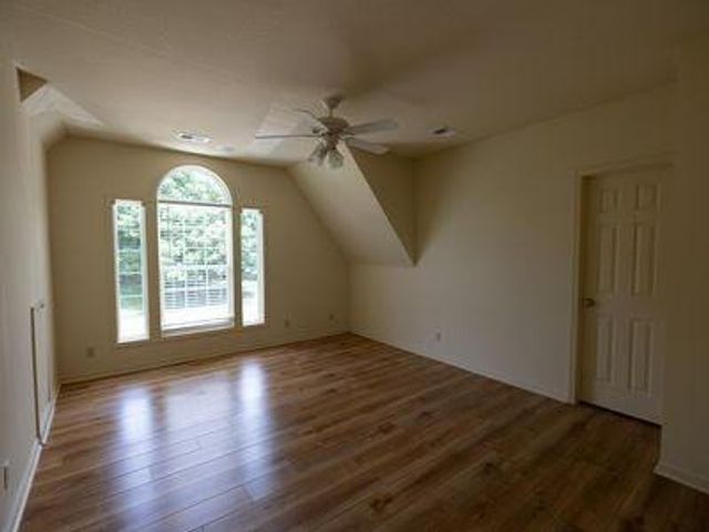 2315 Smokey Hill Drive, Lee's Summit, MO 64086
