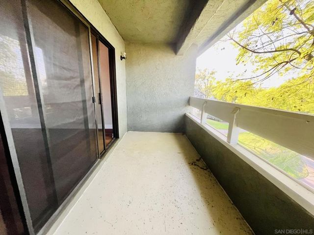 1040 E Washington Ave 33, Escondido, CA 92025