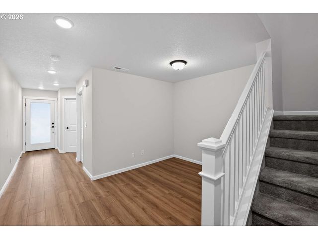 8176 Se BLANTON St, Hillsboro, OR 97123