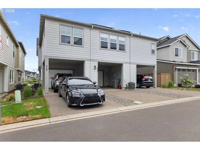 8176 Se BLANTON St, Hillsboro, OR 97123
