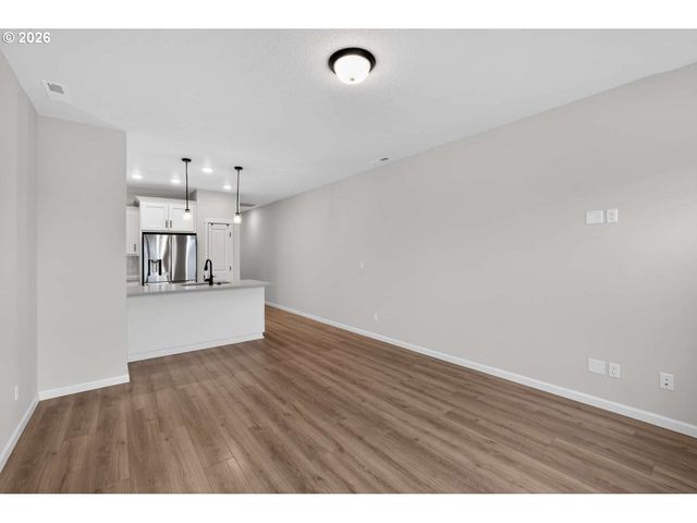 8176 Se BLANTON St, Hillsboro, OR 97123