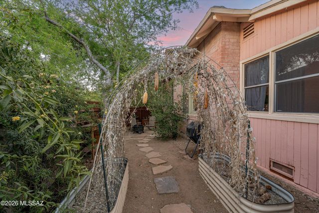 314 E 2nd Street, Tucson, AZ 85705