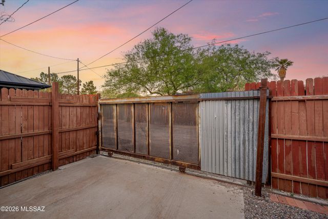 314 E 2nd Street, Tucson, AZ 85705