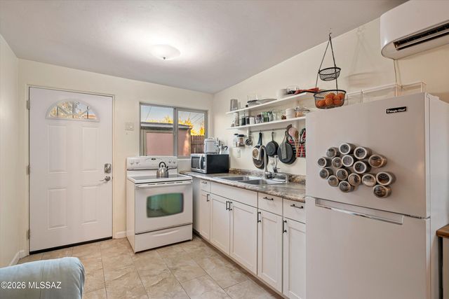 314 E 2nd Street, Tucson, AZ 85705