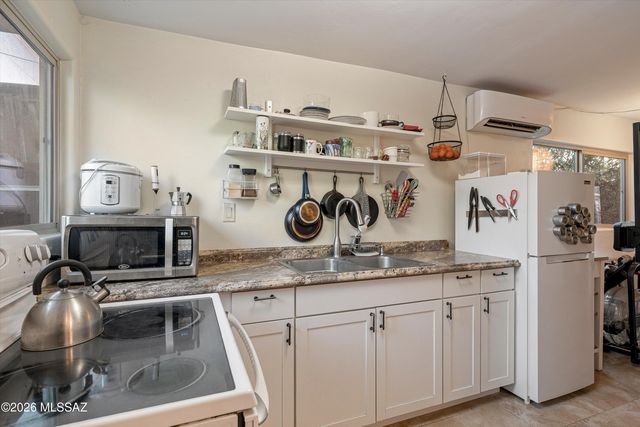 314 E 2nd Street, Tucson, AZ 85705