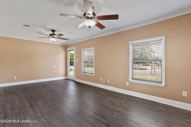 956 Old Spanish Trail, Bay Saint Louis, MS 39520