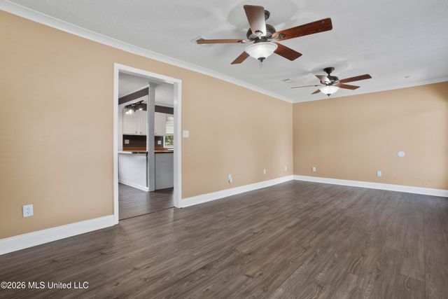 956 Old Spanish Trail, Bay Saint Louis, MS 39520