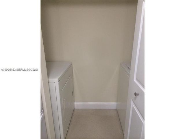 650 S Park Rd 11-5, Hollywood, FL 33021