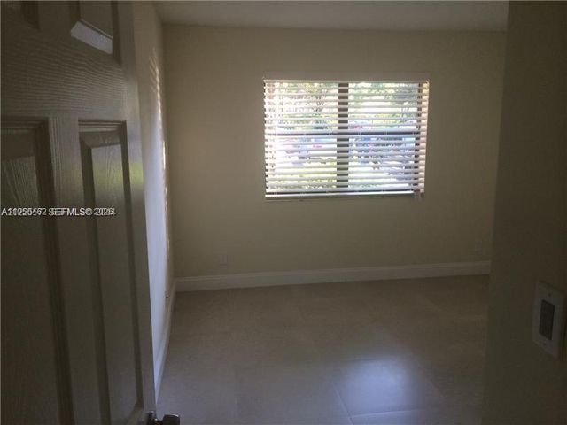 650 S Park Rd 11-5, Hollywood, FL 33021