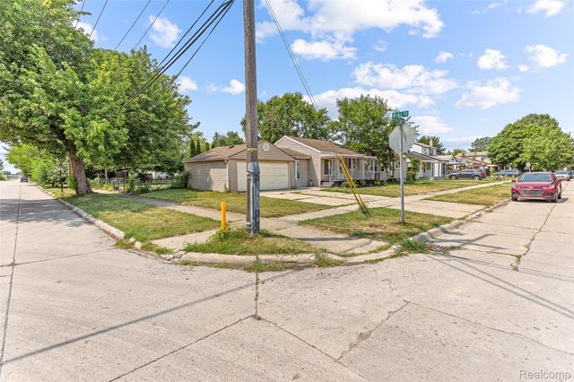 2303 Fisher Street, Melvindale, MI 48122