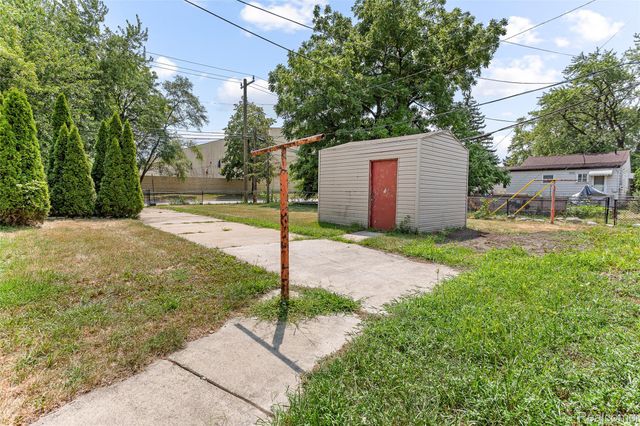 2303 Fisher Street, Melvindale, MI 48122