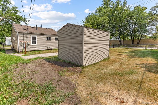 2303 Fisher Street, Melvindale, MI 48122