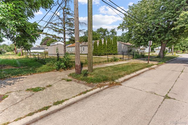 2303 Fisher Street, Melvindale, MI 48122