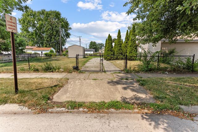 2303 Fisher Street, Melvindale, MI 48122