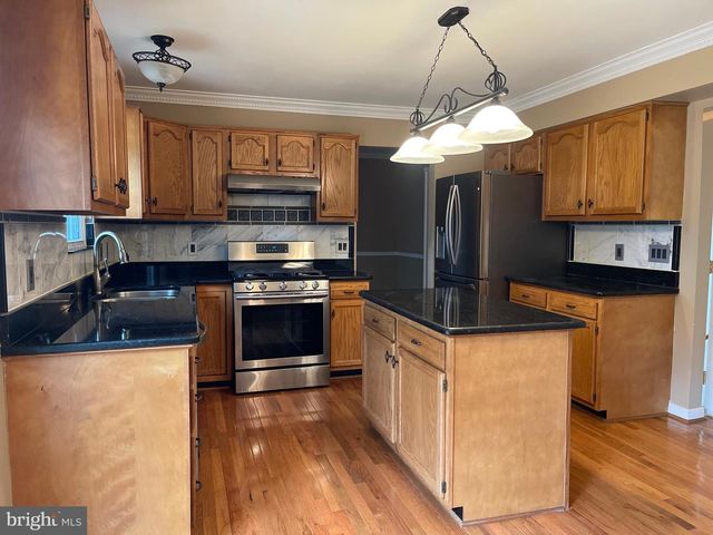 1 STONERIDGE CT, Stafford, VA 22554
