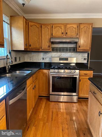1 STONERIDGE CT, Stafford, VA 22554