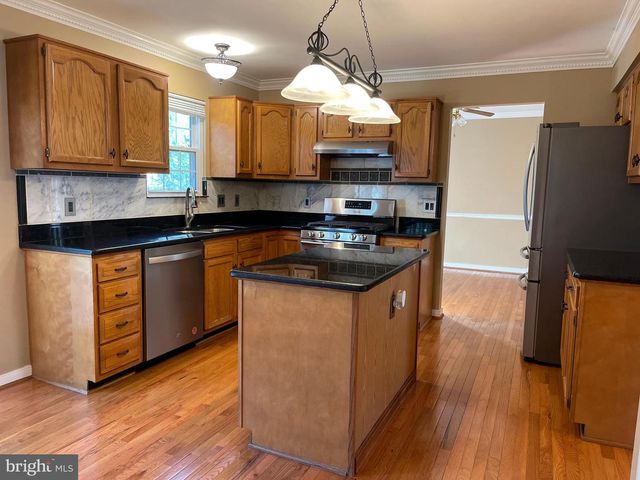 1 STONERIDGE CT, Stafford, VA 22554