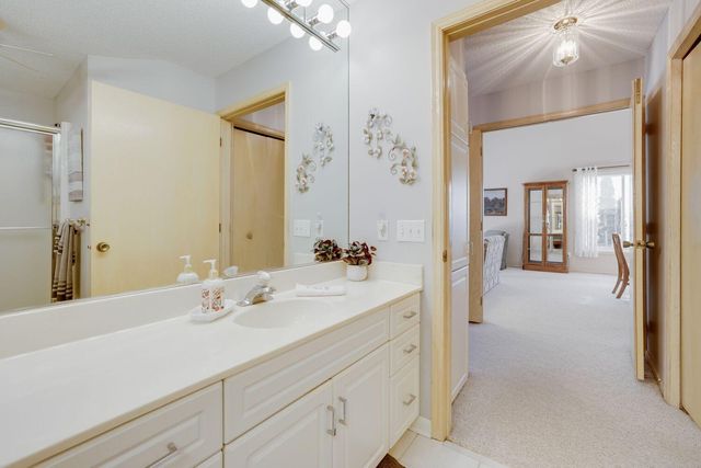 5670 Heather Ridge Drive, Shoreview, MN 55126