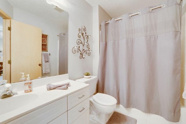 5670 Heather Ridge Drive, Shoreview, MN 55126