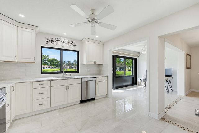 4854 Equestrian Circle Apt B, Boynton Beach, FL 33436