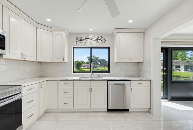 4854 Equestrian Circle Apt B, Boynton Beach, FL 33436