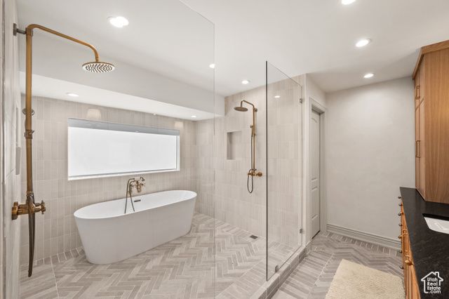 2651 E HIAWATHA CIR, Salt Lake City, UT 84108