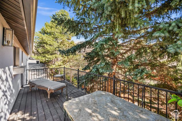 2651 E HIAWATHA CIR, Salt Lake City, UT 84108