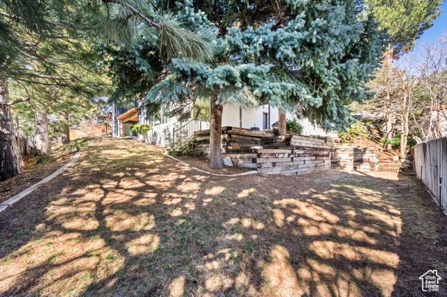 2651 E HIAWATHA CIR, Salt Lake City, UT 84108