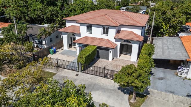 3111 SW 12th St A, Miami, FL 33135