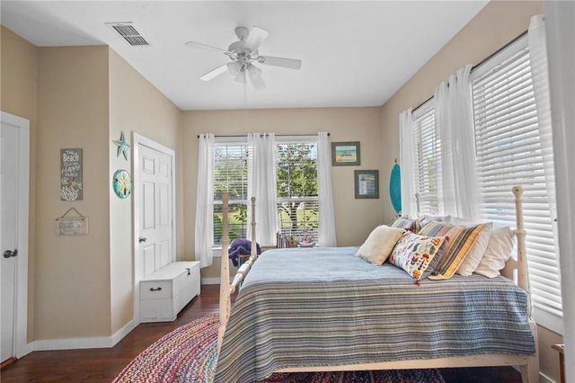 437 E 7th Street, Yorktown, TX 78164