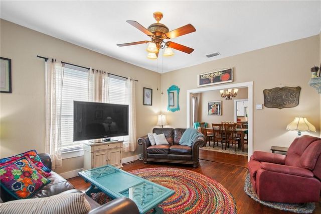 437 E 7th Street, Yorktown, TX 78164