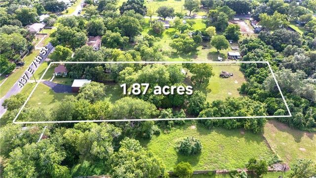 437 E 7th Street, Yorktown, TX 78164