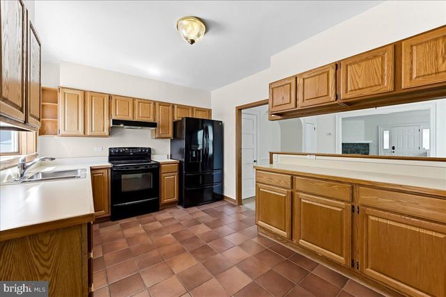 3202 MARSHALL RD, Drexel Hill, PA 19026