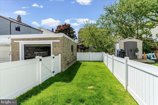 3202 MARSHALL RD, Drexel Hill, PA 19026